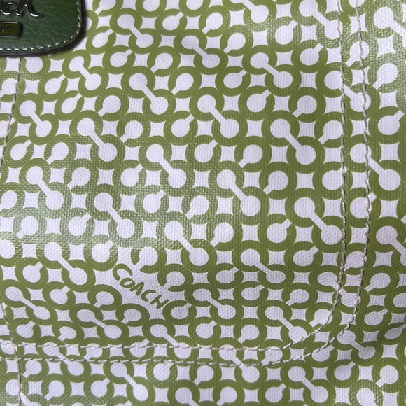 Vintage coach shoulder tote bag, Kelly green and cream leather with dust bag - Picture 3 of 8